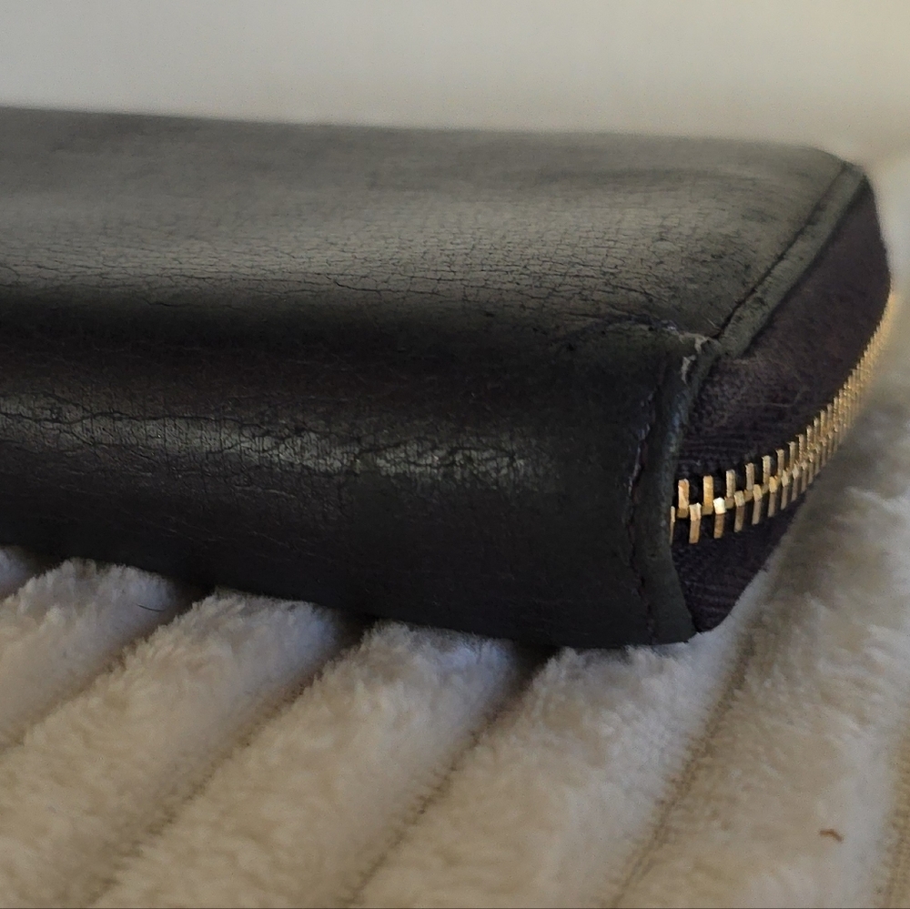 GUCCI Bamboo Tassel Leather Zip Round Wallet Blue Metallic - Picture 6 of 15